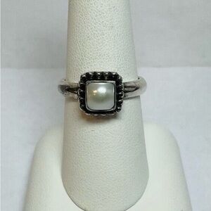 Silpada Silver and White Pearl Ring with Split Shank-Size 5